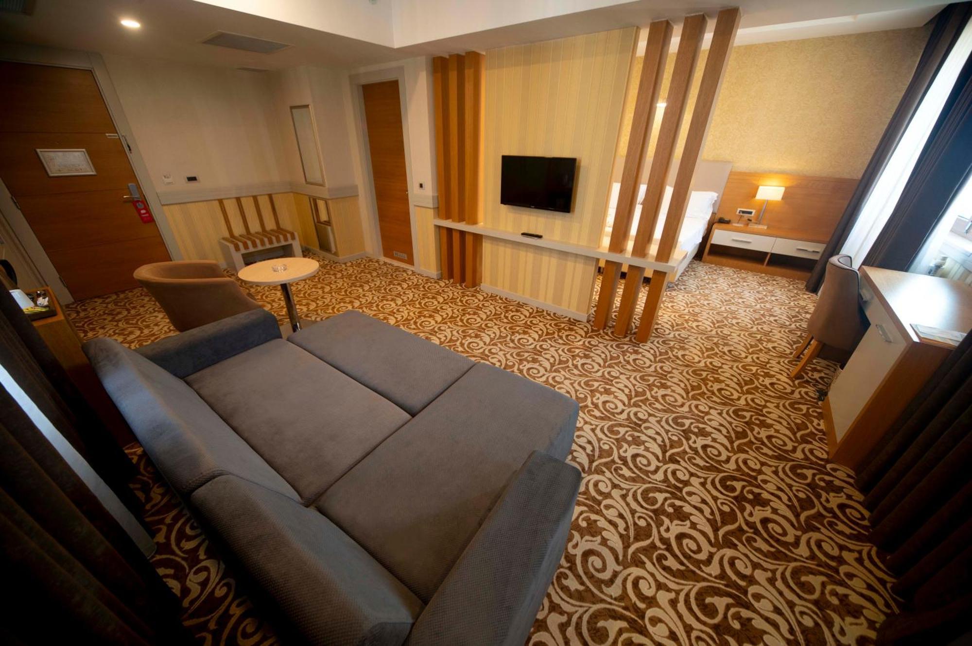 Grand Itimat Hotel Denizli  Buitenkant foto