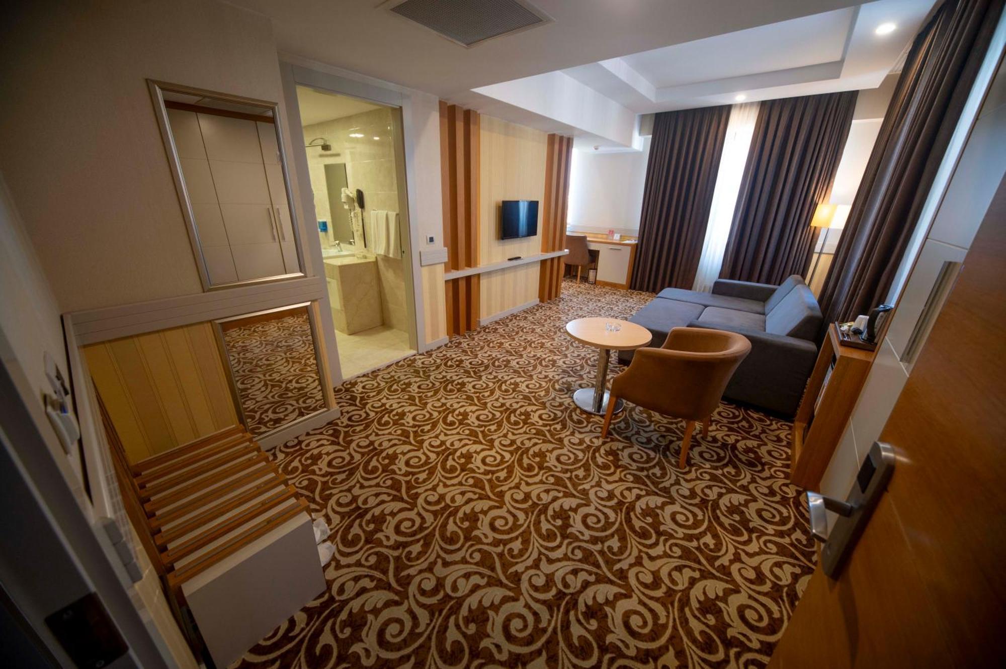 Grand Itimat Hotel Denizli  Buitenkant foto
